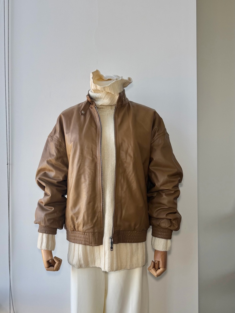 Reiss Tan Dru Atelier Leather
Latched-Collar Bomber Jacket - Picture 9 of 11
